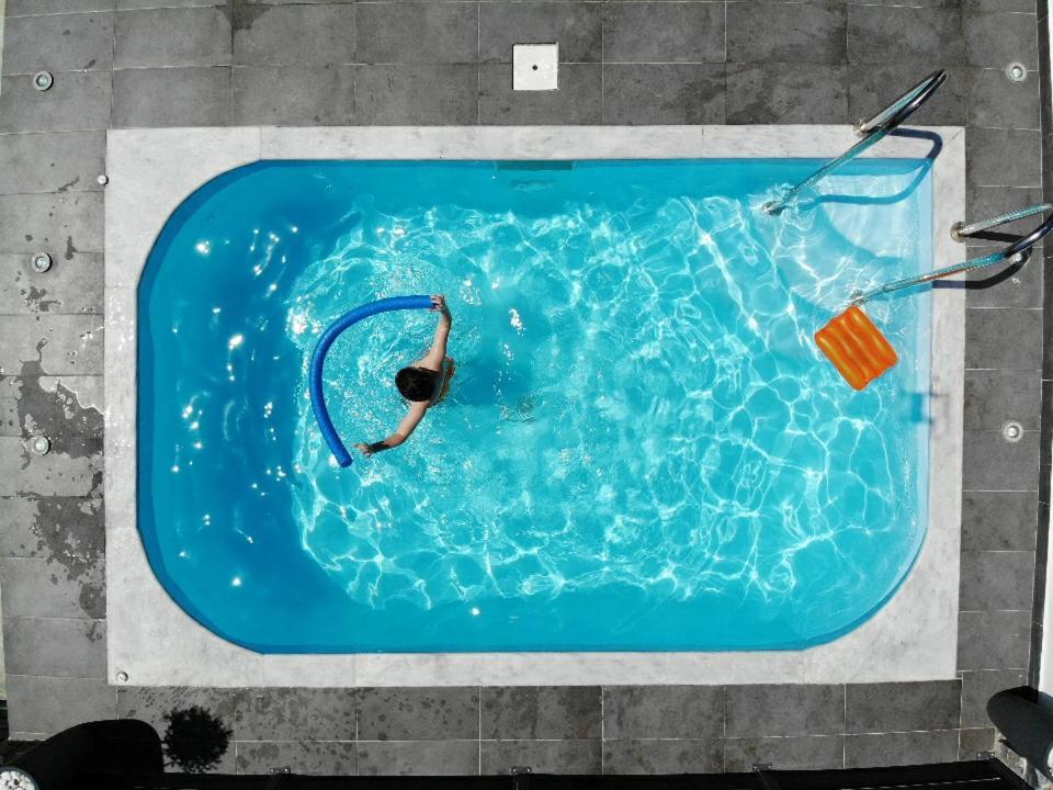 Joy C Deluxe Villa Nea Iraklitsa ภายนอก รูปภาพ